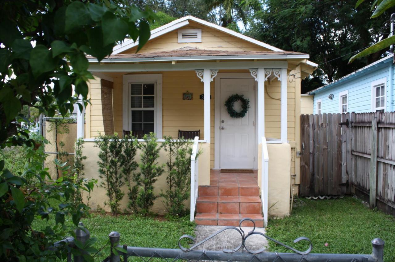 Key West Style Historic Home In Coconut Grove Florida The Yellow House Miami Eksteriør bilde